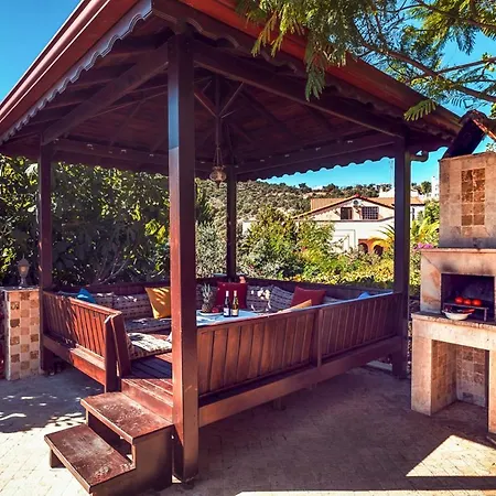 Sleeps 11 Pool Air Con Wifi