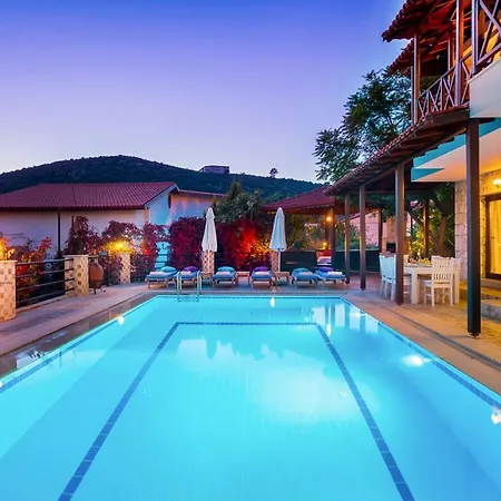 Villa Sleeps 11 Pool Air Con Wifi *